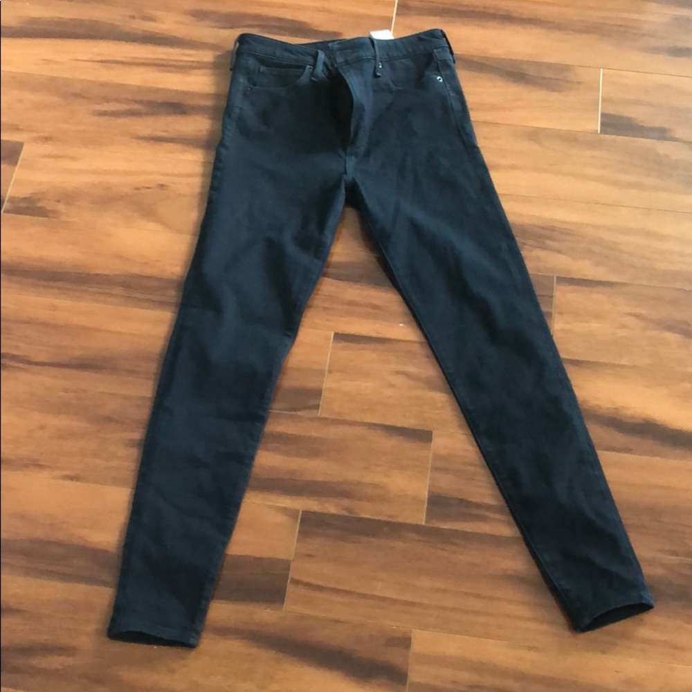 Brand new without tag A&F jeans!!